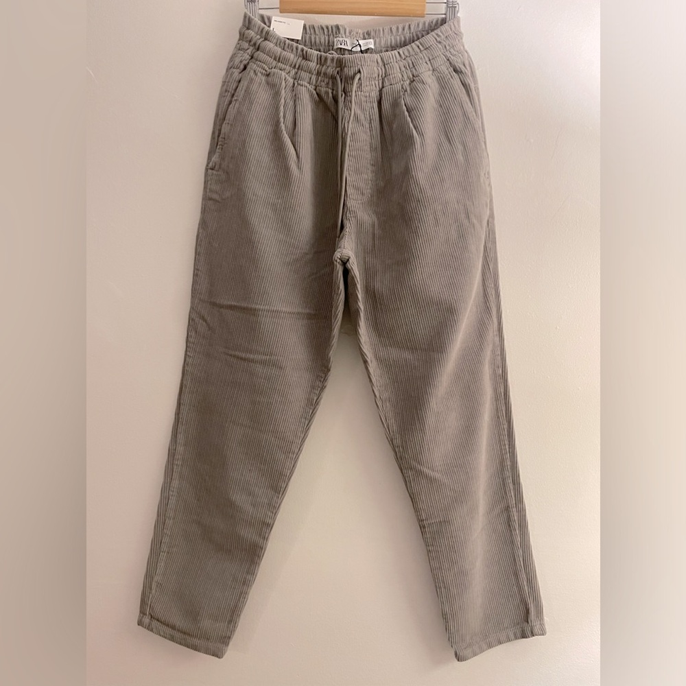 MWT, Zara Relaxed fit jogger Corduroy Pants in SZ Large. with drawstring  pants.